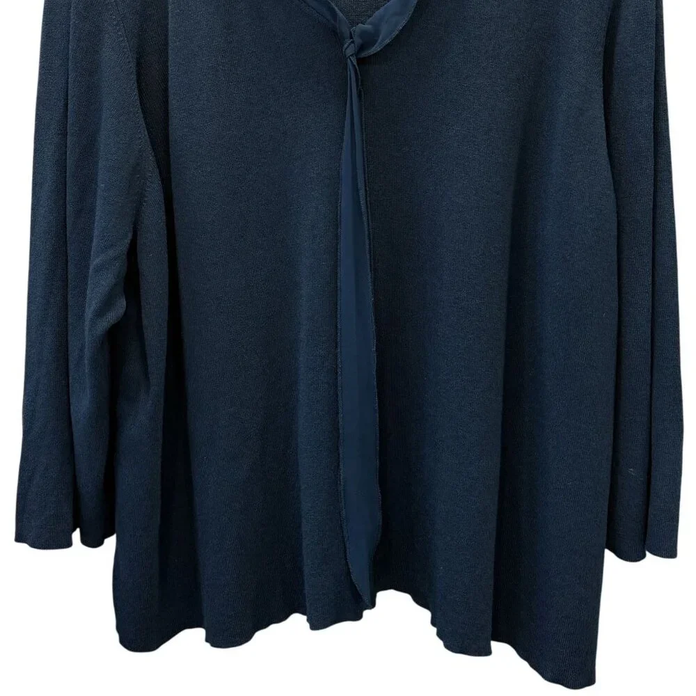 Cato Woman Blue Long Sleeve Top Tie Neck Detail Size 26/28W Professional Office - Picture 3 of 7